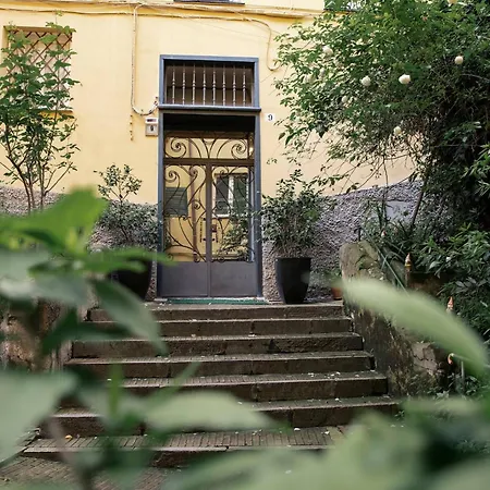 Casa Del Borgo Apartment *