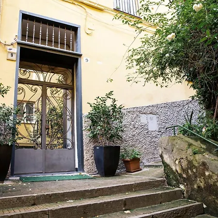 Casa Del Borgo Genoa